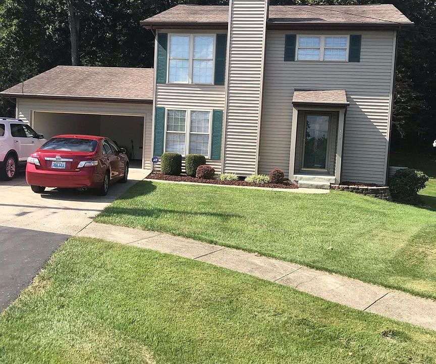 1st image of 103 Crestwood Ct