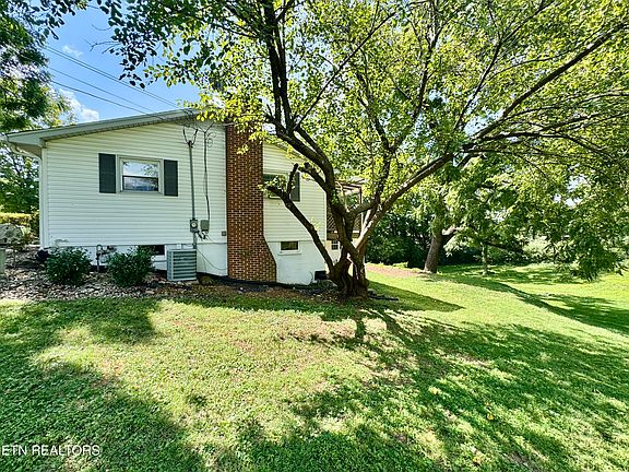 5th image of 11105 Thornton Dr
