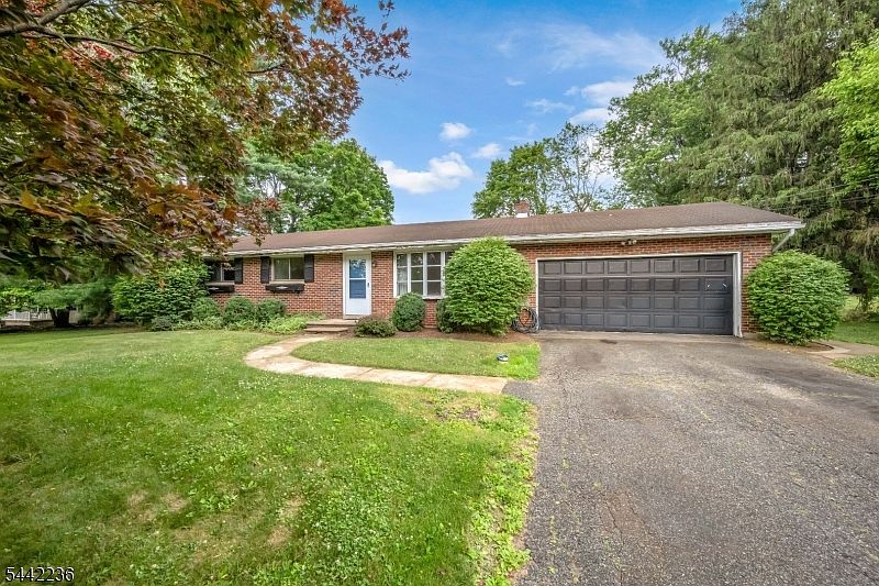 1st image of 169 Rymon Rd