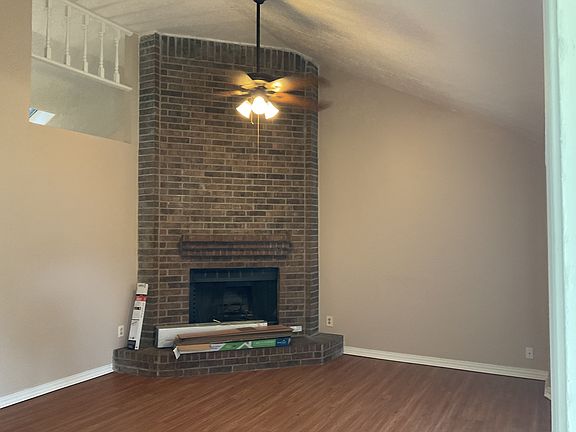 3rd image of 18617 Summer Hills Blvd