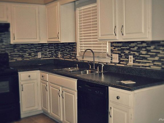 5th image of 585 Nina Pl