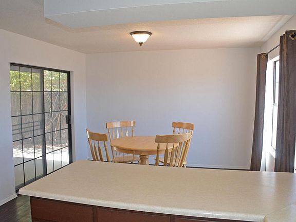3rd image of 7305 Mesa De Arena NW