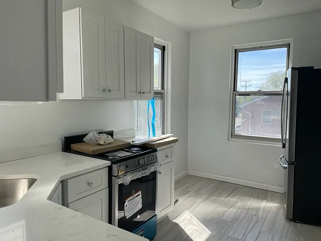 285 Central Ave #E5 — Photo 3