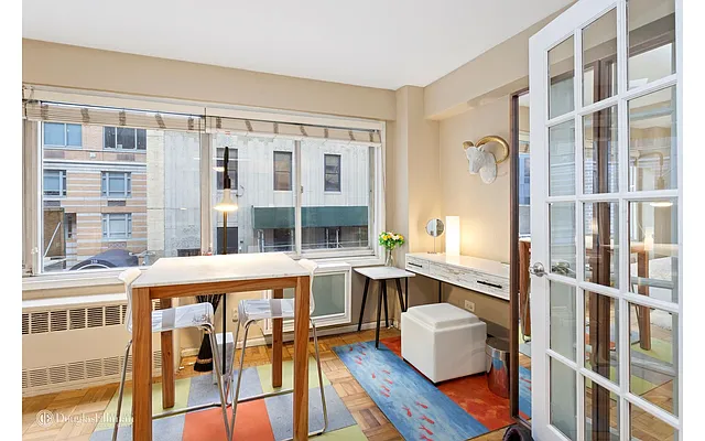 Rented by Douglas Elliman | media 14