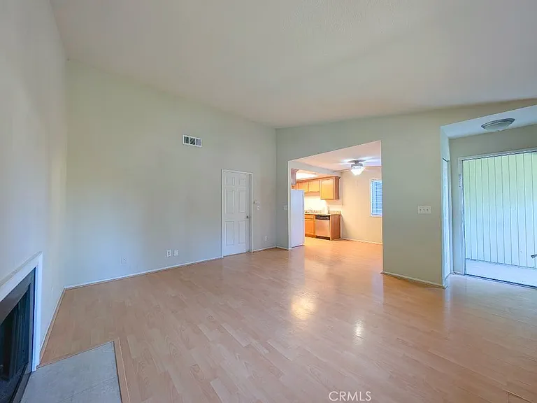 1965 Coulston St #10 — Photo 23
