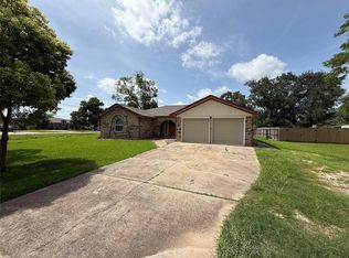 201 San Saba St, Richwood, TX 77531