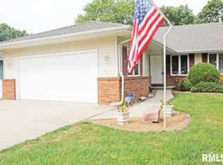 2703 S Chase Dr, Springfield, IL 62704