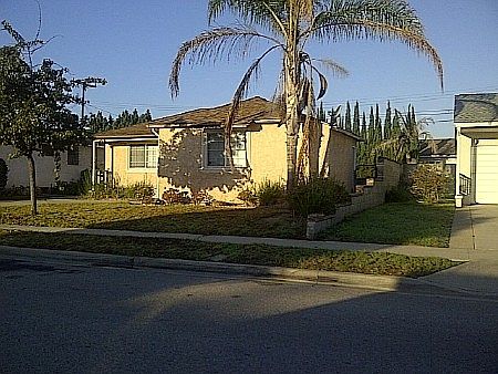2nd image of 15811 S Berendo Ave