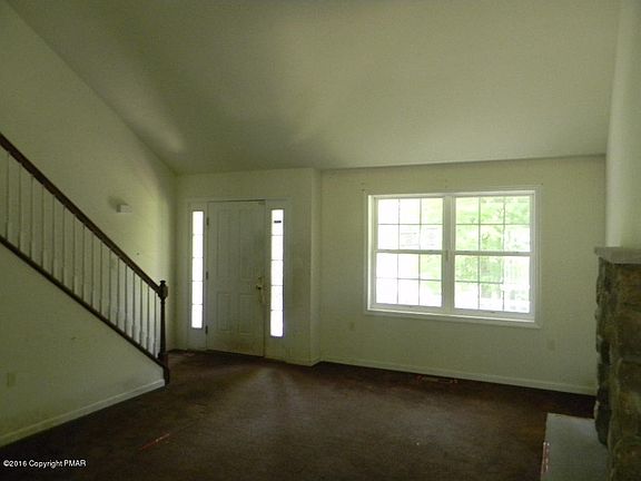 3rd image of 302 Walden Dr