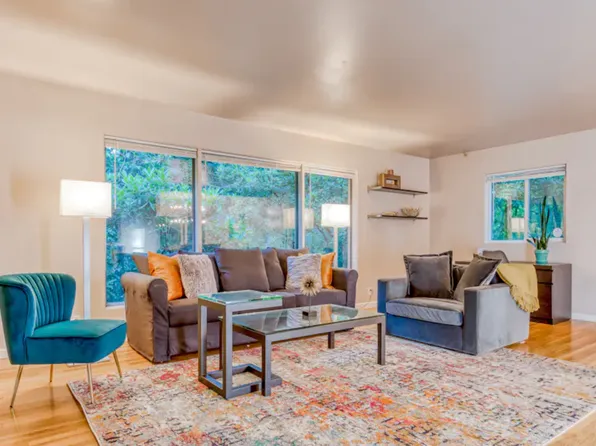 (undisclosed Address), Portland, OR 97225