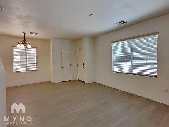 5th image of 244 Wilted Jasmine Ct
