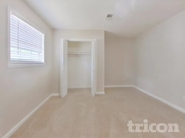 68 Belmont Ln — Photo 10