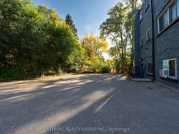 3rd image of 153 Godfrey Dr #8