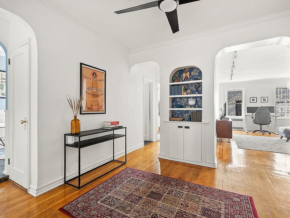1st image of 601 E 19th St APT 3N