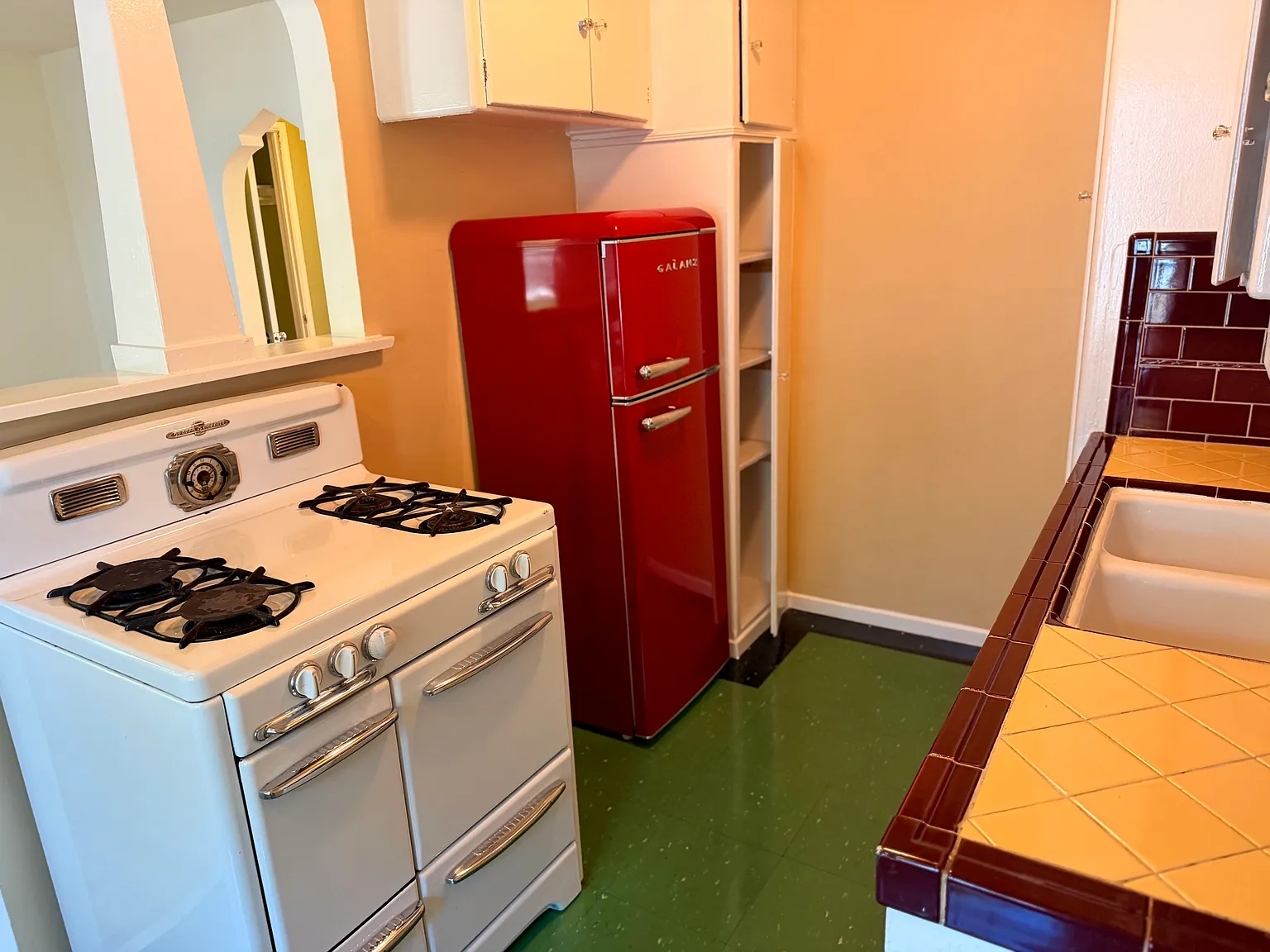 1 bed, $2,395 — Photo 2