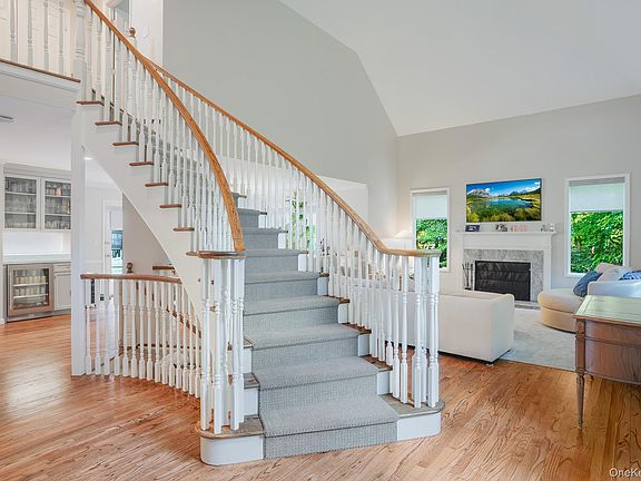 5th image of 3 Lewiston Court