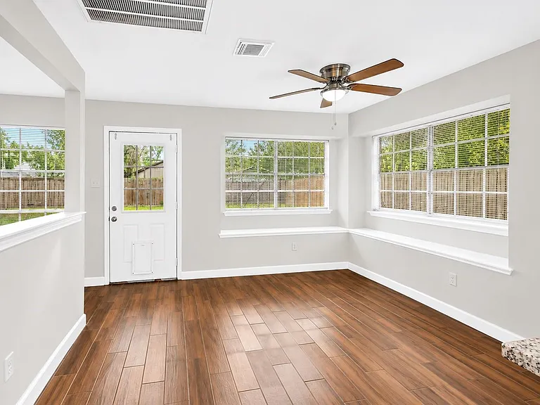 19002 Timber Way Dr — Photo 6