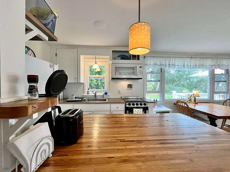 19 Myrica Ave — Photo 12