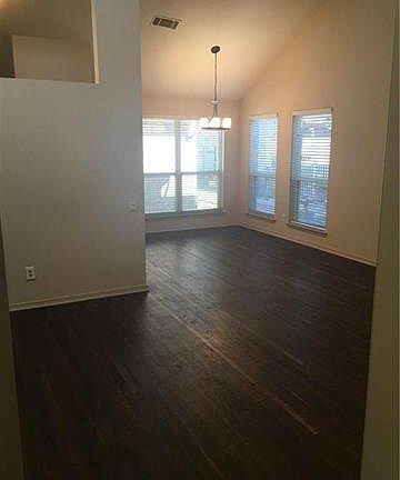 4th image of 1709 Sonnet Dr