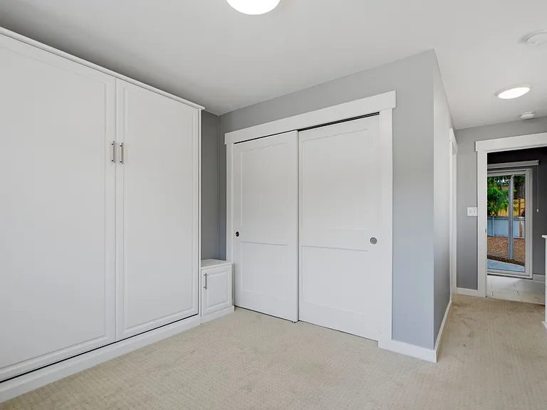 16015 SE 9th St — Photo 10