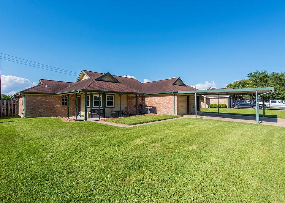 1st image of 2017 Whitebriar Dr