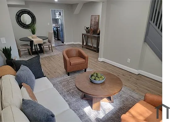 2 bed, 1100 sqft, $2,000 — Photo 4