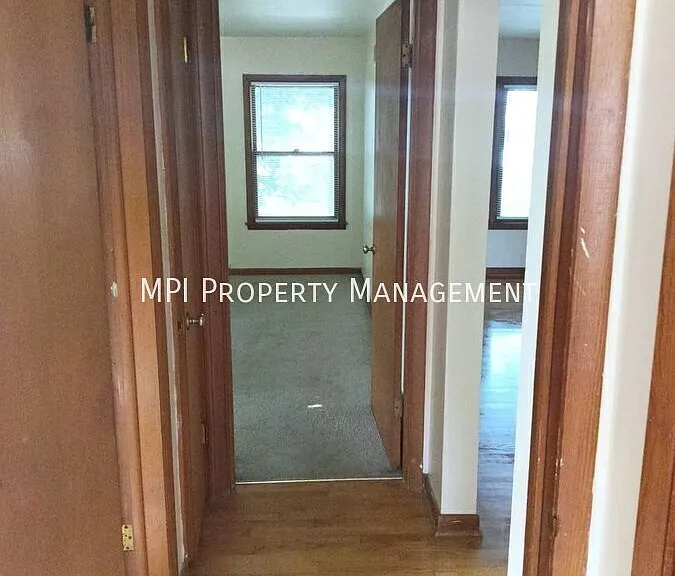 1933-39 E Oklahoma Ave #3 — Photo 8