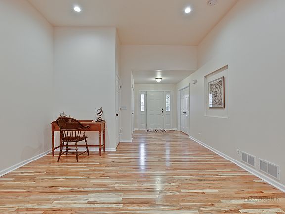 3rd image of 25873 W Steeplebush Ln