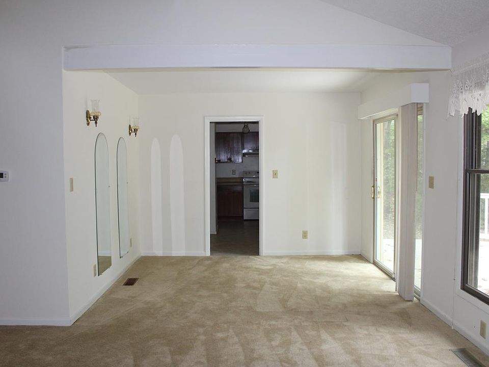 2nd image of 12705 Wesley Dr