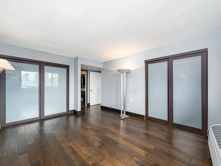 551 Observer Hwy #14D — Photo 21