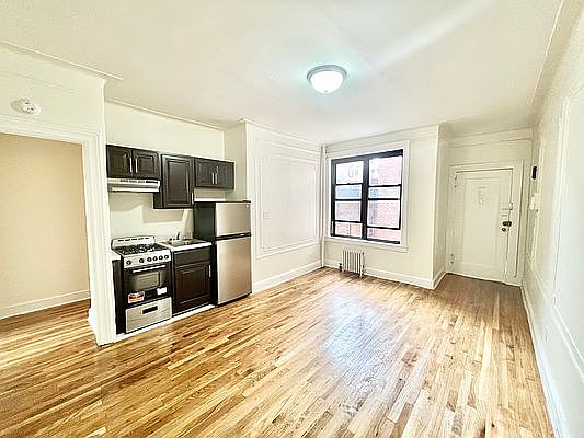 1st image of 4229 Judge St APT 3g