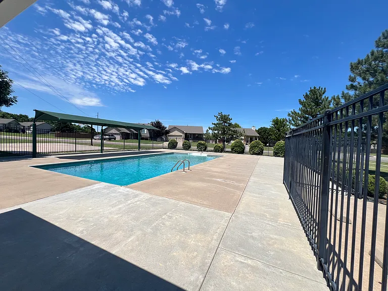 2213 E Myrtlewood Ct — Photo 81
