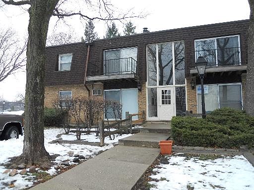 1st image of 755 Grove Dr APT 107