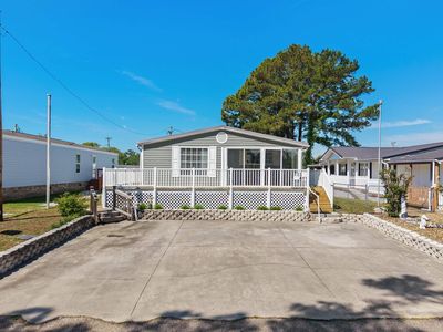 1021 Blossom St., North Myrtle Beach, SC, 29582