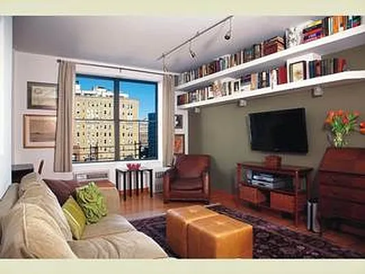 Sold by Stribling | media 8