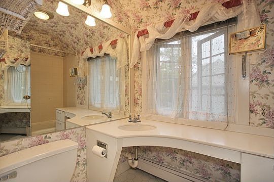 4th image of 45 Franklin Ct