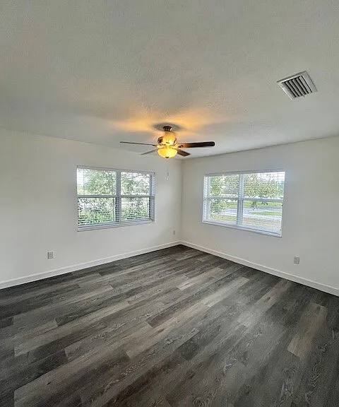 705 E Virginia Ave — Photo 8