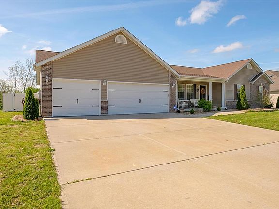 2nd image of 251 Creekwood Blvd