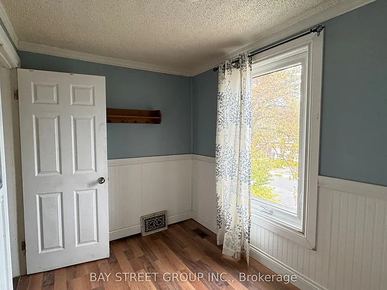5114 McRae St #UPPER — Photo 14