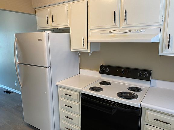 5th image of 7122 NW Chapel Woods Ln