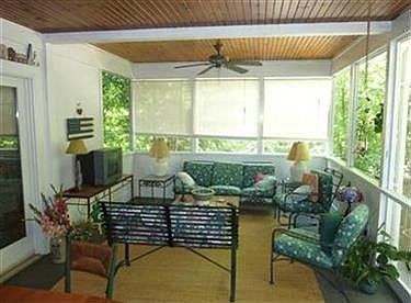 4th image of 90 Solether Ln
