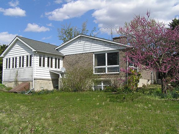 Back of House - Sunroom