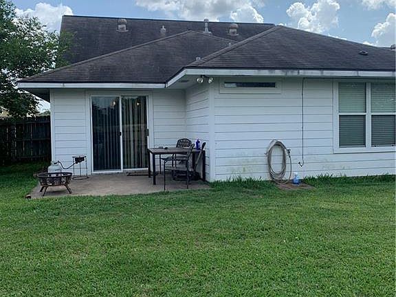 3rd image of 1017 Windmeadows Dr