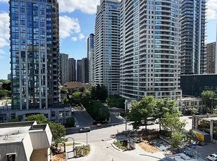 28 Hollywood Ave #1402, Toronto, ON