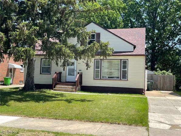 917 E 214th St, Euclid, OH 44119