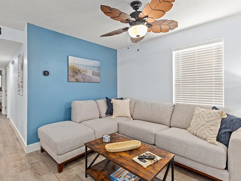607 Dogwood St #C — Photo 24
