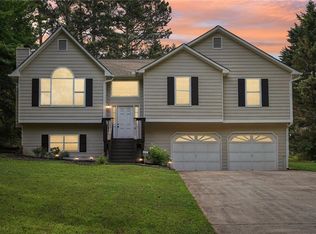 547 Emerald Pines Dr, Dallas, GA 30157