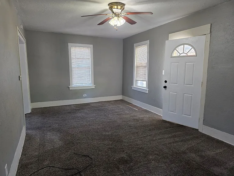 1308 Princeton Blvd — Photo 3