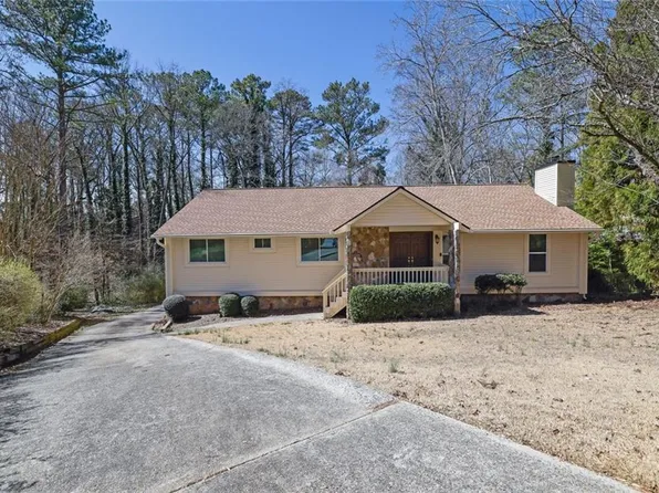 889 Fawn Way, Marietta, GA 30068