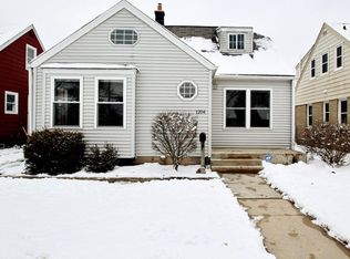 1204 S 115th St, West Allis, WI 53214